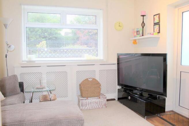 FAMILY ROOM/SECOND RECEPTION ROOM