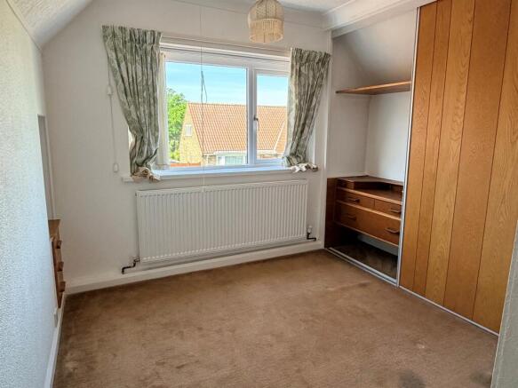 4 bed Detached Bungalow for sale Image 12