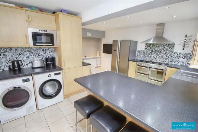 Kitchen/Breakfast Room
