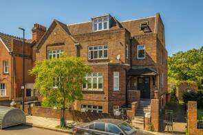 Flat 7, 54 56, Knatchbull Road, London SE5 9QY