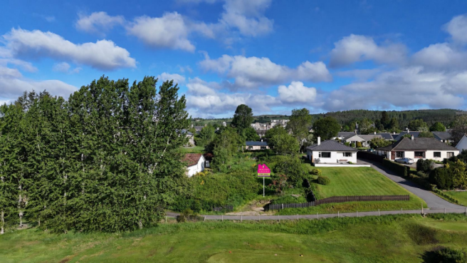 House site golf course road