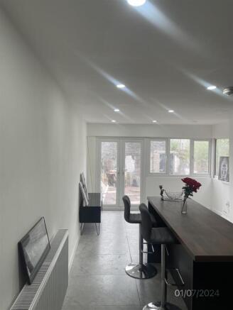 5 Bedroom terraced house Grangetown