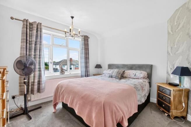 4 bed Semi-Detached for sale Image 7