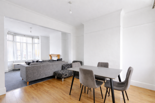 d60ba7cb-20c9-46e2-80a0-76b71d153f7e