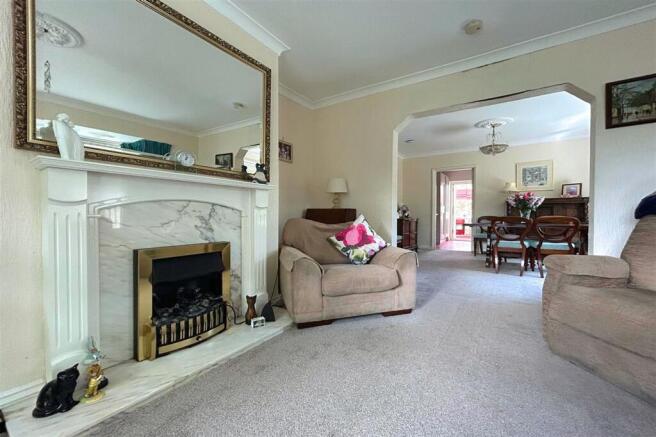 Goodwood Avenue, Manchester, M23 photo 4
