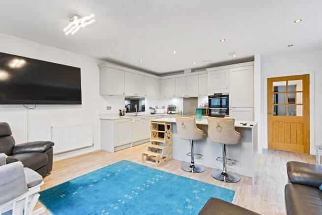 3 bed Detached for sale Image 4