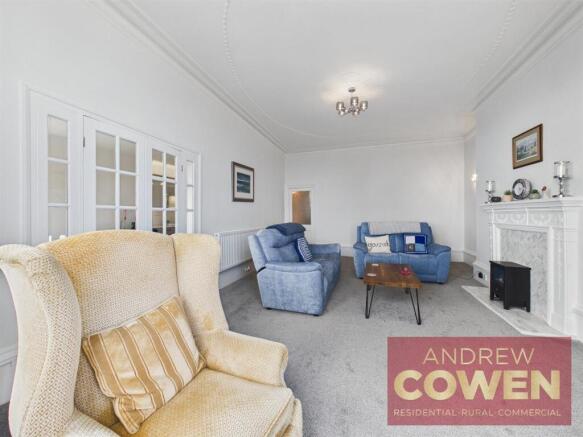 2 bed Apartment for sale Image 8