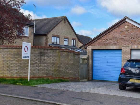 Garage & Driveway