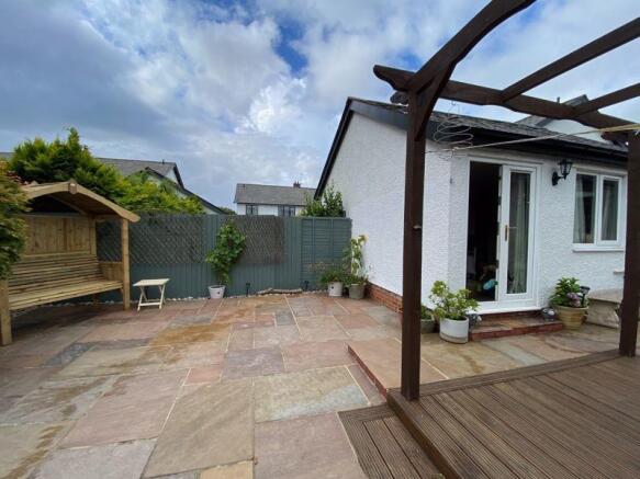 Rear Garden &a...