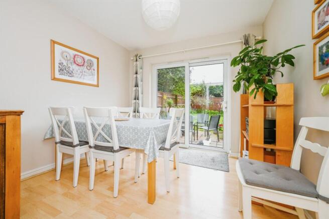 Dining Room: