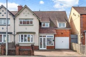 215, Birchfield Road, Redditch B97 4LX