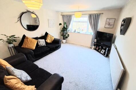 New Penkridge Road, Cannock, Staffordshire, WS11