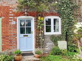 93, The Street, Chichester PO18 0DX