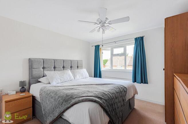 Bedroom 1 (Double)