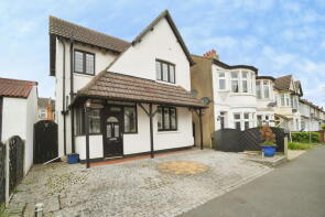 135, Silverdale Avenue, Westcliff-on-sea SS0 9BB