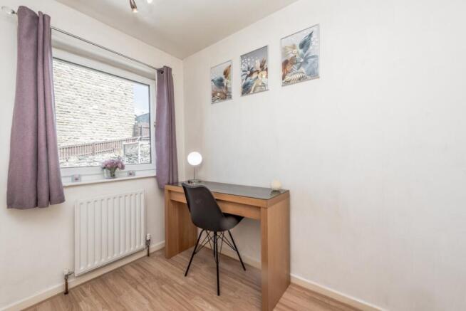 3 bed Terraced for sale Image 12