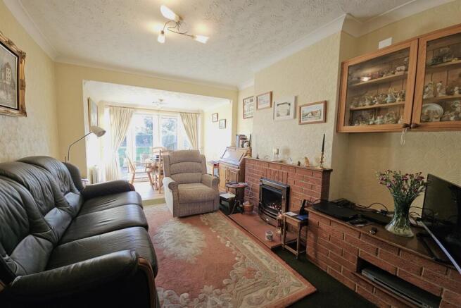 Coggeshall Road, Braintree, Essex, CM7 photo 4