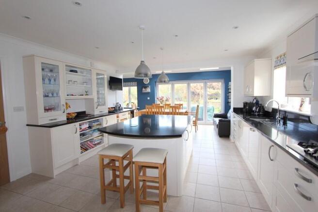 Kitchen/Diner/Family