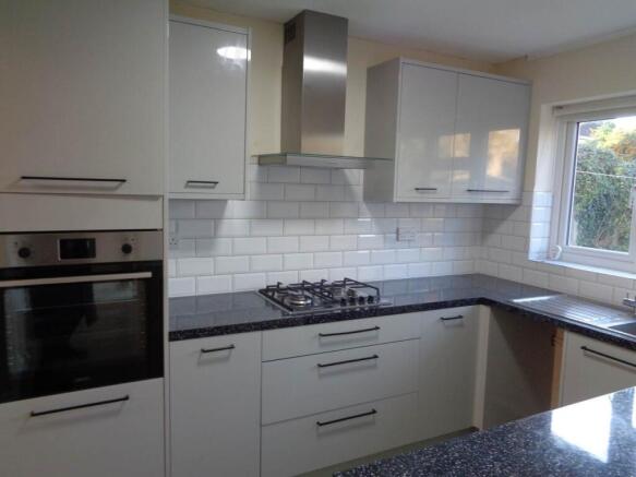 Shirley Close 18 Kit