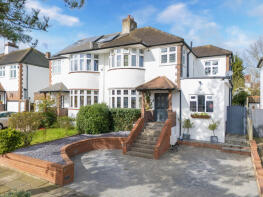 93, Worcester Crescent, Woodford Green IG8 0LT