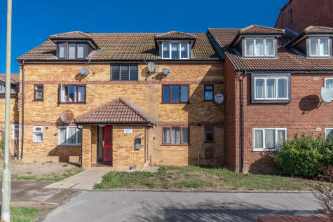 Springwood Crescent, Edgware, HA8