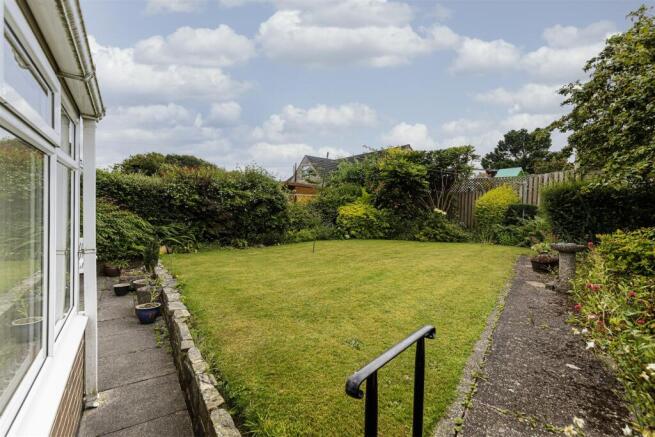 3 bed Semi-Detached for sale Image 4