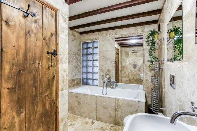 AY3A8761_HDR.jpg