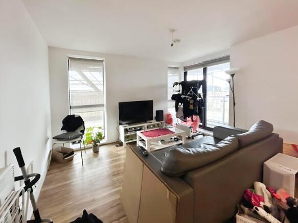 4fed9582-WhatsApp 20