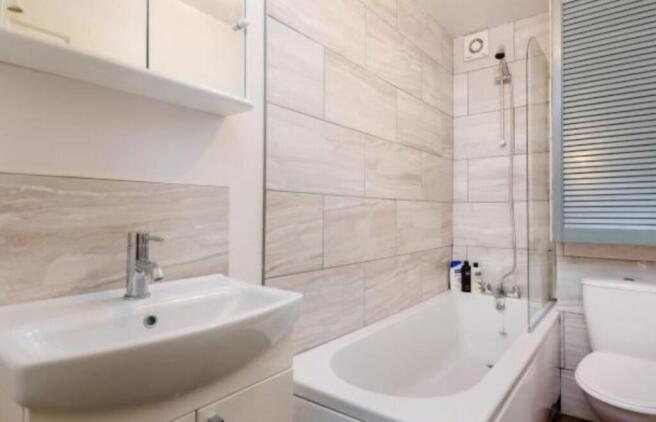 1 bed Flat to rent Image 5