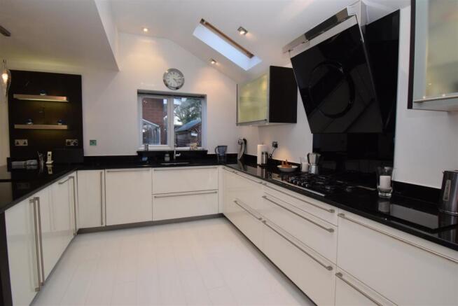Kitchen/Breakfast Room