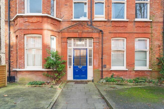 Greencroft Gardens f3_ext2.jpg