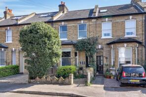 31, Pemberton Road, East Molesey KT8 9LG
