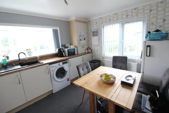 2 bed Park Home for sale Image 6
