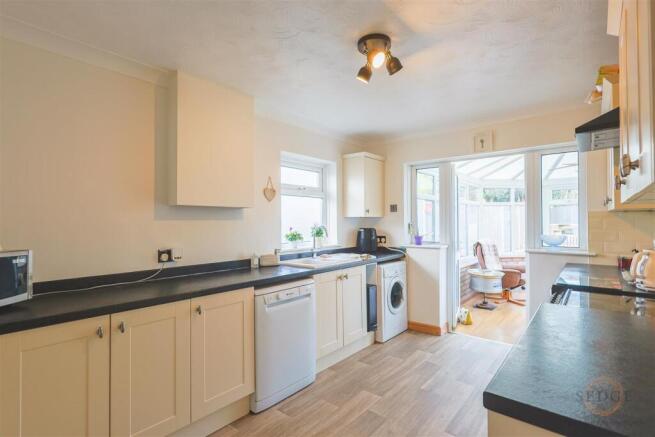 Washway Road, Saracens Head, Holbeach, Spalding photo 5