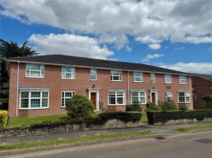 Trevone, Herbert Road, New Milton, Hampshire, BH25