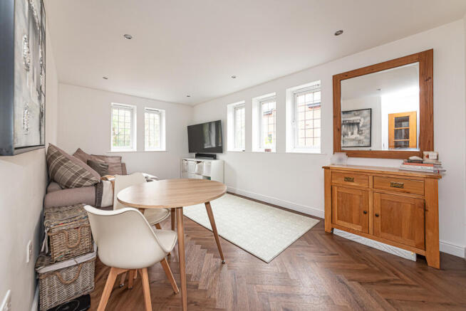 Living room/dining room