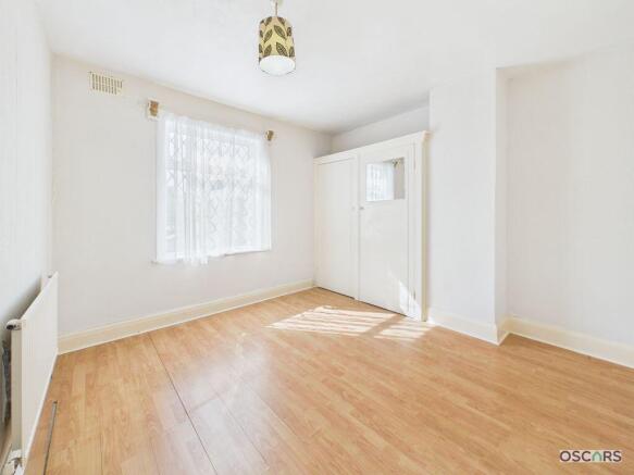 3 bed Terraced for sale Image 8