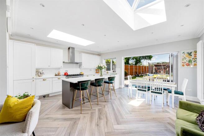 51 Lynton Road-7.jpg