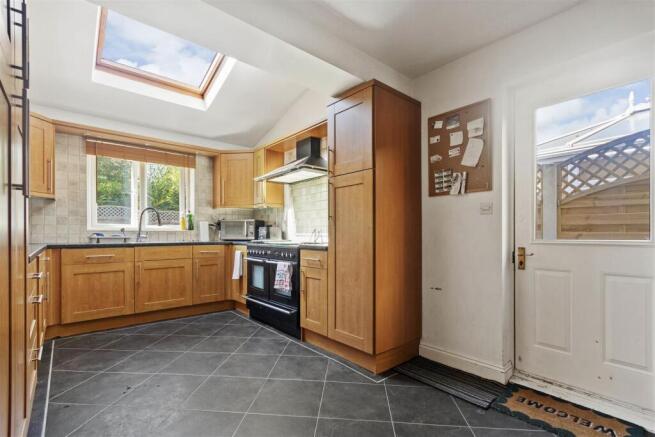 3 bed Detached for sale Image 7