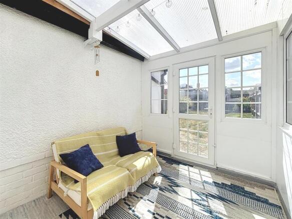 3 bed Semi-Detached for sale Image 9