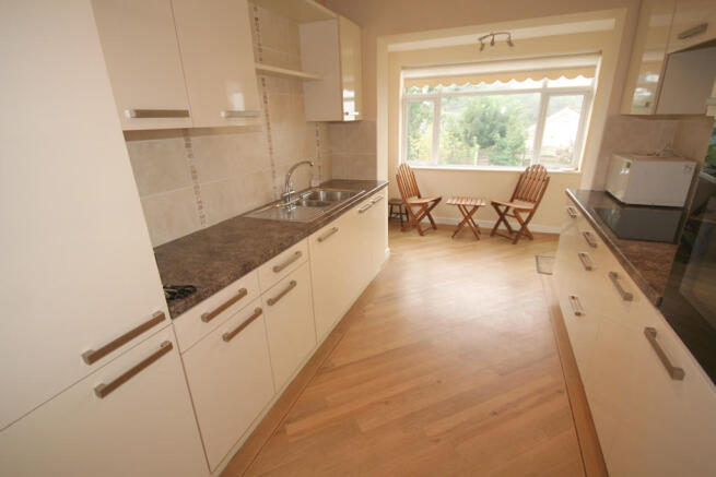Dining kitchen