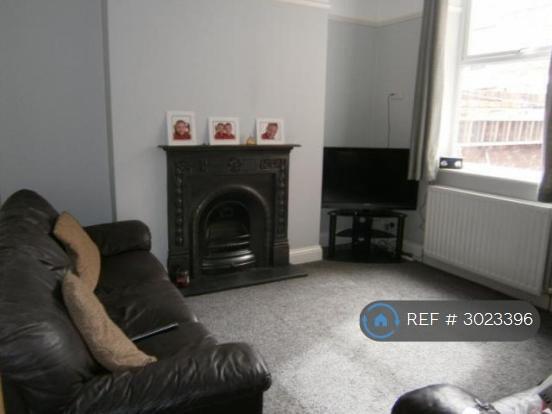 2 bed Terraced to rent Image 7