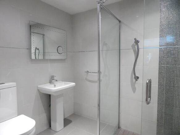 Wet room.JPG