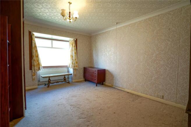 4 bed Bungalow for sale Image 7
