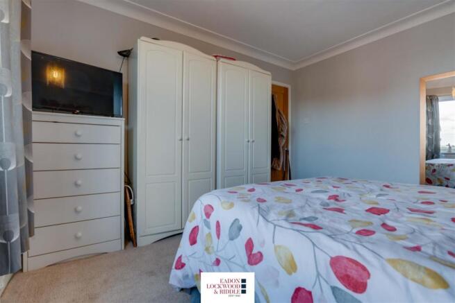 Bedroom 1=2.jpg