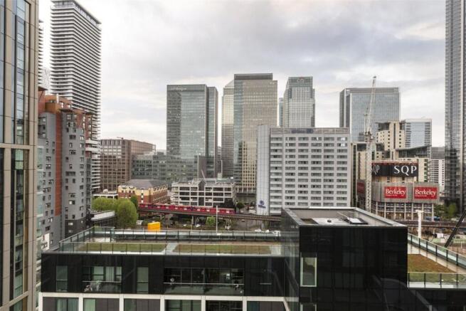 Maine Tower, Canary Wharf, London - View 6