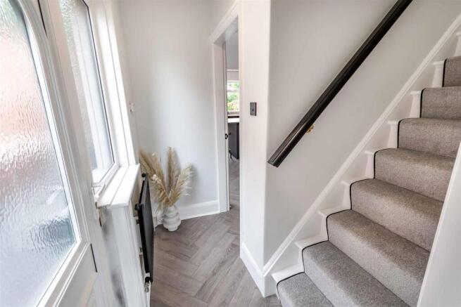 2 bed Semi-Detached for sale Image 8