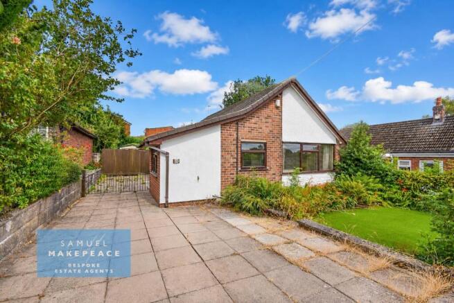Spacious Two Bedroom Detached Bungalow with Lots
