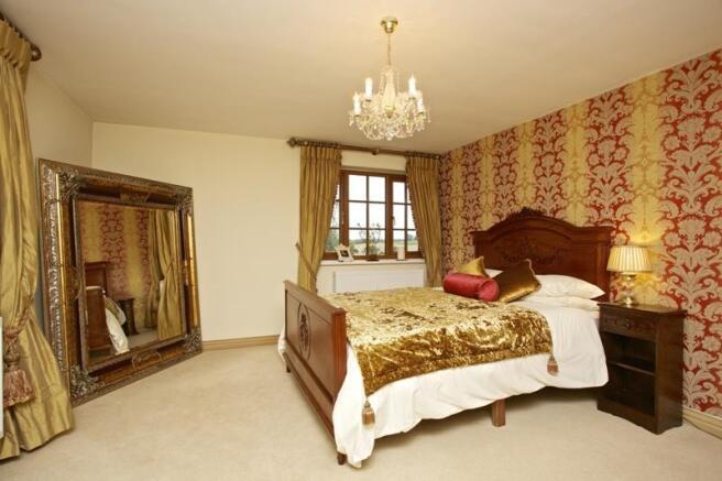 Master Bedrom