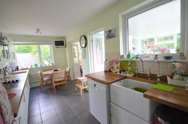Kitchen/Dining Room